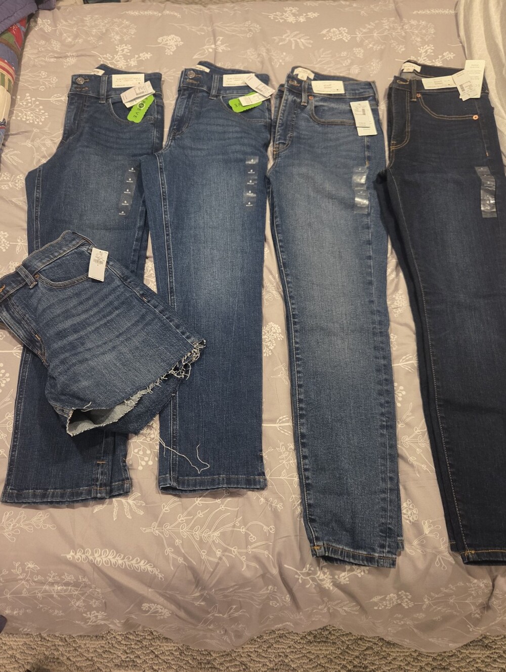 NWT-  4 PAIRS Maurices Skinny Jeans and 1 PAIR Old Navy Denim Shorts- Size 6